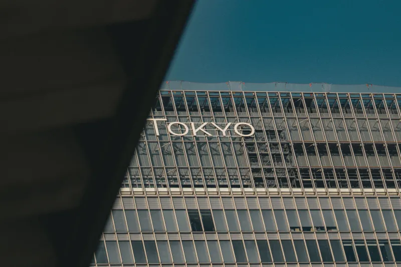 Rooted in Change: The Japanese Corporate Art of Transforming Without Losing Yourself